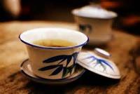 小文教您喝盖碗茶的正确喝法！您是怎么喝的？