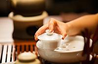 武夷岩茶大红袍岩茶冲泡应该“高冲水，低斟茶”吗？