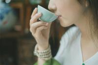 品茶秘诀“四品”“三看”“三闻”“三回味”用心去品味、欣赏茶