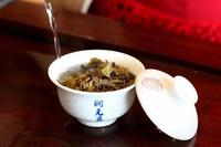 普洱茶冲泡与茶叶的用量、水温、茶叶粗嫩与松紧有关