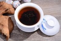普洱茶愈陈愈香具有“长寿茶”的美称，亦称“可以喝的古董”
