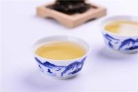 普洱茶黄片喝起来有什么特点？