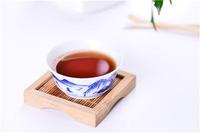 普洱熟茶和生茶最常见的汤色对比