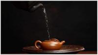 冲泡普洱生茶的技巧：入水和出汤
