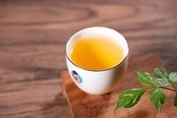 绿茶加蜂蜜：绿茶蜂蜜能一起喝吗?
