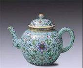 清代皇帝用过的茶具：“蓝地粉彩连年福寿纹茶壶”（四）