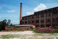 这是建水陶制作最老的陶器加工厂，你绝对不认识