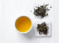 老人不宜大量喝浓茶吃补药期间为什么不能喝去火茶？