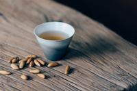 养生常识松子茶的功效有哪些？