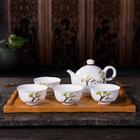 白瓷茶具是饮茶器皿中的珍品之一