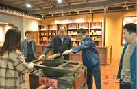 张惠强莅临梧州市六堡茶文化展示馆参观调研