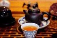 普洱茶功效：普洱茶是生茶好还是熟茶好