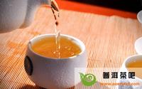 普洱茶饮用好习惯：早晨起床后宜立即饮适量淡茶