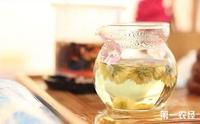 菊花茶一泡就绿是为什么？绿色菊花茶是否有害健康？