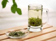 从喝白茶的季节看白茶的养生保健功效