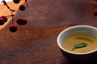 有关于秋季能喝绿茶及其好处的详细解析