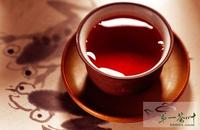 研究称饮浓茶可使血压升高不利健康