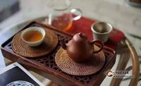 茶香入喉之间，感悟紫砂与茶之间无与伦比的匹配之美