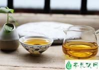 区分陈年普洱茶和发了霉的普洱有什么不同？