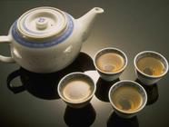 红茶功效红茶可以帮助人们对付骨质疏松