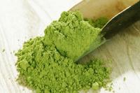 绿茶粉利弊：绿茶粉用于减肥有什么利弊