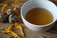 红茶和金银花能一起喝吗？
